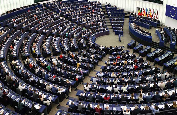 Avrupa Parlamentosu’nda aşırı sağın zaferi! Siyasette dengeler bozuldu
