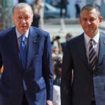 Özgür Özel ‘Sorumlusu Erdoğan’ dedi, Mehmet Şimşek ile neden bir araya geleceğini açıkladı