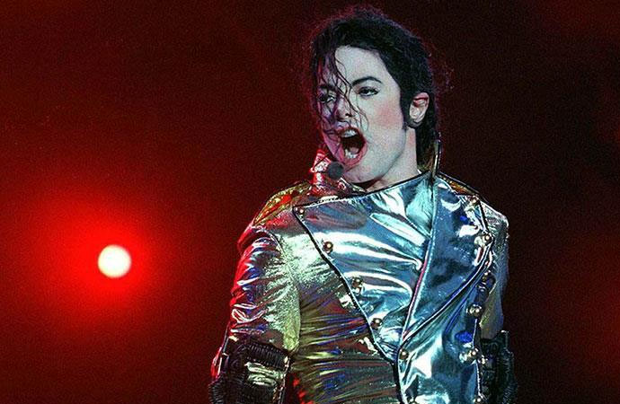 Popun kralı Michael Jackson’ın ölmeden önce milyonlarca dolar borcu olduğu ortaya çıktı