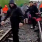 Rusya’da yolcu treni raydan çıktı: 7’si ağır 50 kişi yaralandı