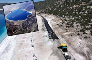 Ayakkabıyla girilmeyen Salda Gölü’ne kara asfalt! Valinin açıklamasını yalanlayan fotoğraf