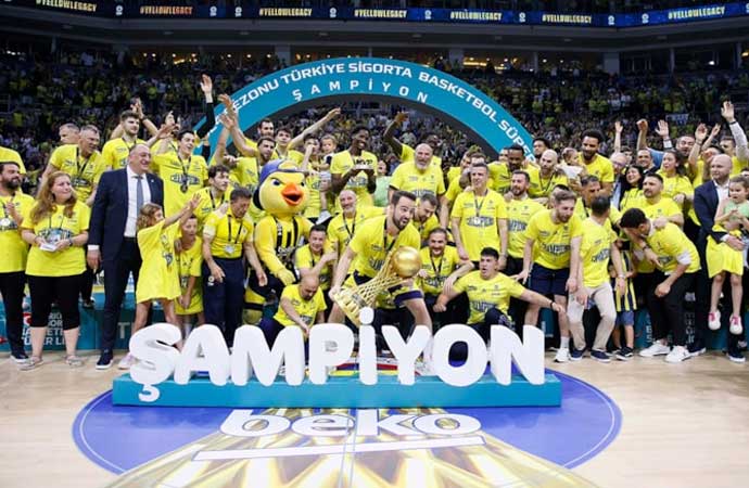 Türkiye Sigorta Basketbol Süper Ligi’nde şampiyon Fenerbahçe Beko!