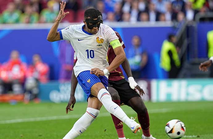 Fransa, EURO 2024 son 16 turunda karşılaştığı Belçika'yı 1-0 mağlup ederek adını bir üst tura yazdırdı.