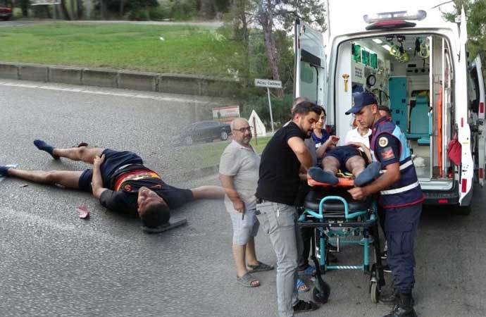 Antalya'da Berkant Kaya isimli genç, kaza yapan akrabasına yardıma giderken kaza geçirdi.