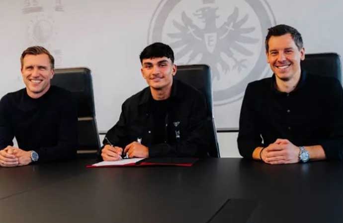 Eintracht Frankfurt’a transfer olan Can Uzun tarihe geçti