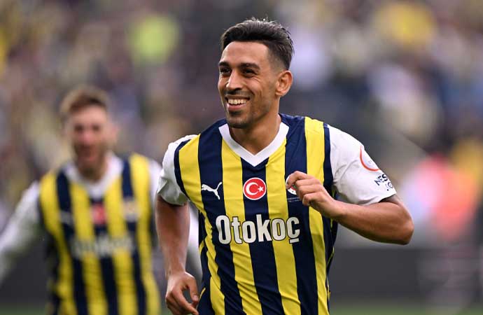 Fenerbahçe'de forma giyen Milli oyuncu İrfan Can Kahveci, ikinci kez baba oldu. Sarı lacivertli kulüp oyuncusu için tebrik mesajı yayımladı. 