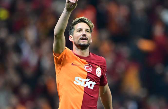 Galatasaray Mertens’in sözleşmesini uzattı! Yıldız oyuncunun maaşı belli oldu