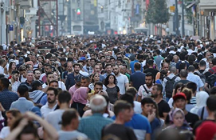 TÜİK raporu açıkladı! Türkiye’nin nüfusu 2050’de 93 milyonu geçiyor