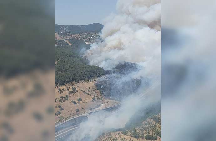 İzmir’deki yangın Manisa’ya ilerliyor! Bir köy tahliye edildi