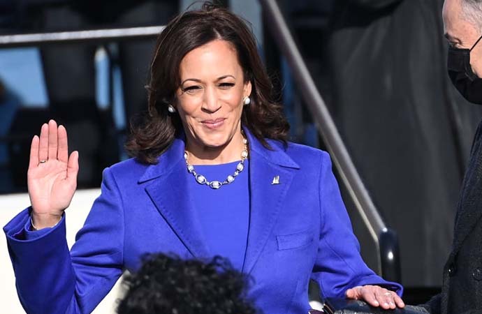 Trump’ın rakibi belli oldu! Kamala Harris aday olmak için gerekli oyu aldı