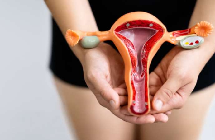 Cinsel organı olmayan gence karın zarından vajina yapıldı