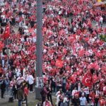 Avusturya maçına saatler kala Leipzig sokakları kırmızı-beyaza büründü