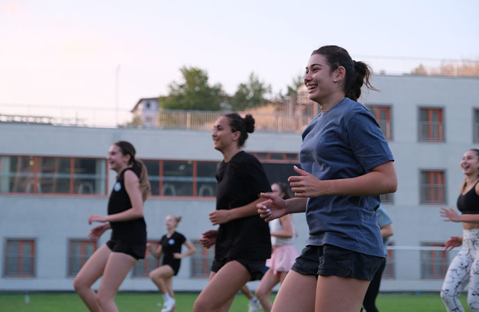 Nilüferliler zumba ile hem eğlendi hem spor yaptı