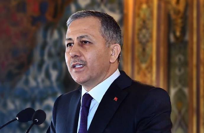 İçişleri Bakanı Ali Yerlikaya’nın konutundan iki yabancı adına kayıtlı ikamet izni çıktı