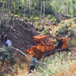 Sivas’ta orman yangınına giden dozer devrildi! 1 ölü