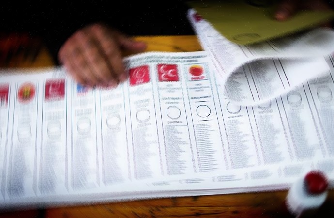 Resmi Gazete’de yayımlanan AYM kararında, Türkiye Gençlik Partisi'nin hukuki varlığı sona erdiğinin tespitine hükmedildi.