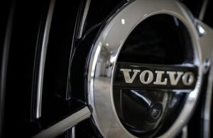 İsveç’in otomotiv devi Volvo fiyat listesini açıkladı!