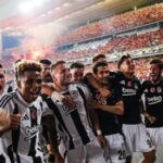Ezeli derbide tarihi fark! Galatasaray’ı sahadan silen Beşiktaş Süper Kupa’da şampiyon