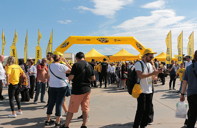 Era Koleji ve English Time Dil Okulları, yeni eğitim yılını “Yellow Fest” ile açtı