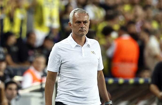 Mourinho’dan Galatasaray ve hakemler ile ilgili çarpıcı yorum: Bu işlerin bitmesi gerekiyor