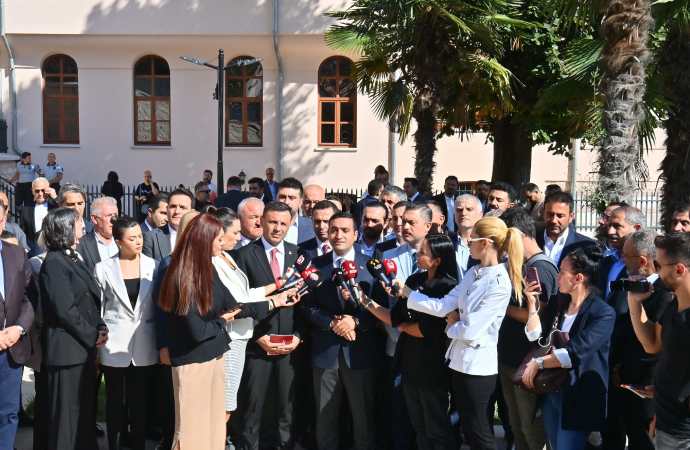 Beyoğlu Belediyesi’ne bir haftada ikinci tahliye!