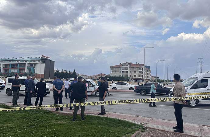 Çalıntı otomobilden polise silahlı saldırı! 2 yaralı