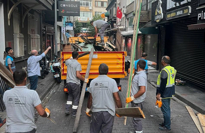 Beşiktaş Belediyesi işgalleri kaldırmaya devam ediyor