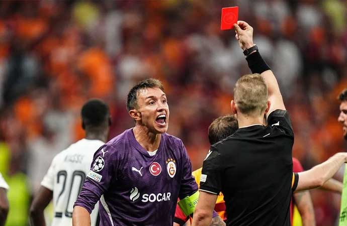 Young Boys maçında kırmızı kart görmüştü! UEFA’dan Muslera’ya ceza