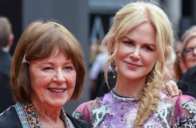 Nicole Kidman ödül töreni öncesi annesinin ölüm haberiyle yıkıldı